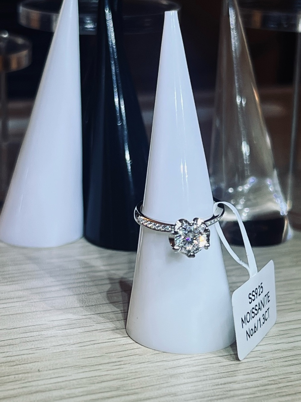 Solid 925 Sterling Silver VVS Moissanite 6 Heart Prong Solitaire Ring